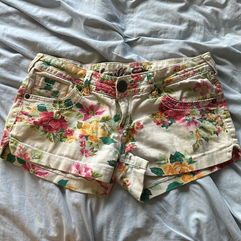 Vanilla Star Denim Floral Print Shorts Size 7